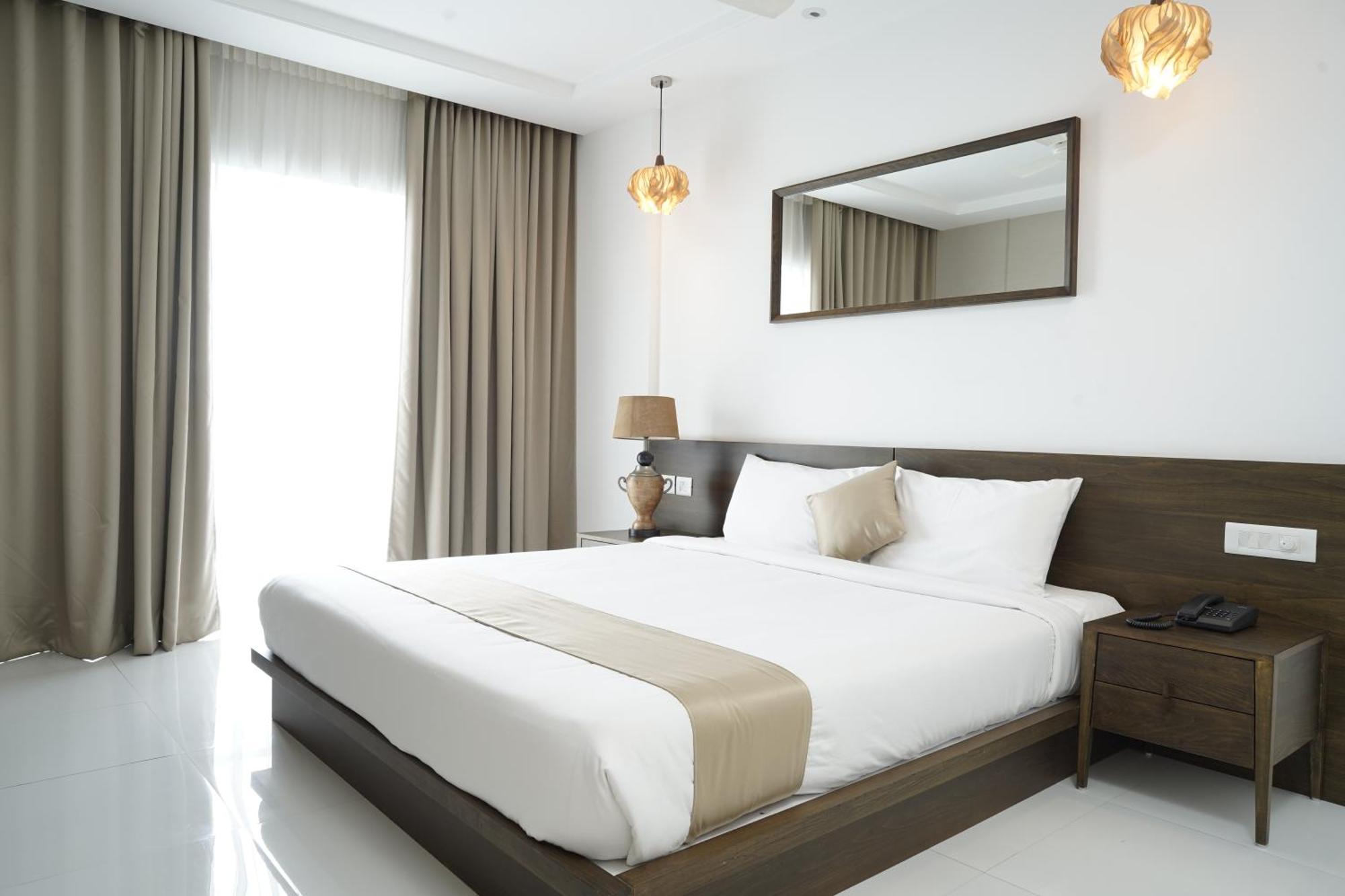 Kent Baywatch Suites Kochi Zewnętrze zdjęcie